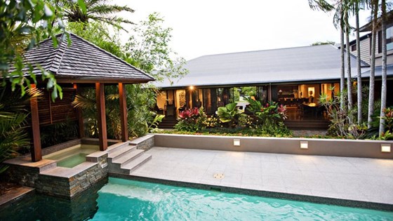 Breathtaking Destinations: Meryula Luxury Accommodation in Port Douglas